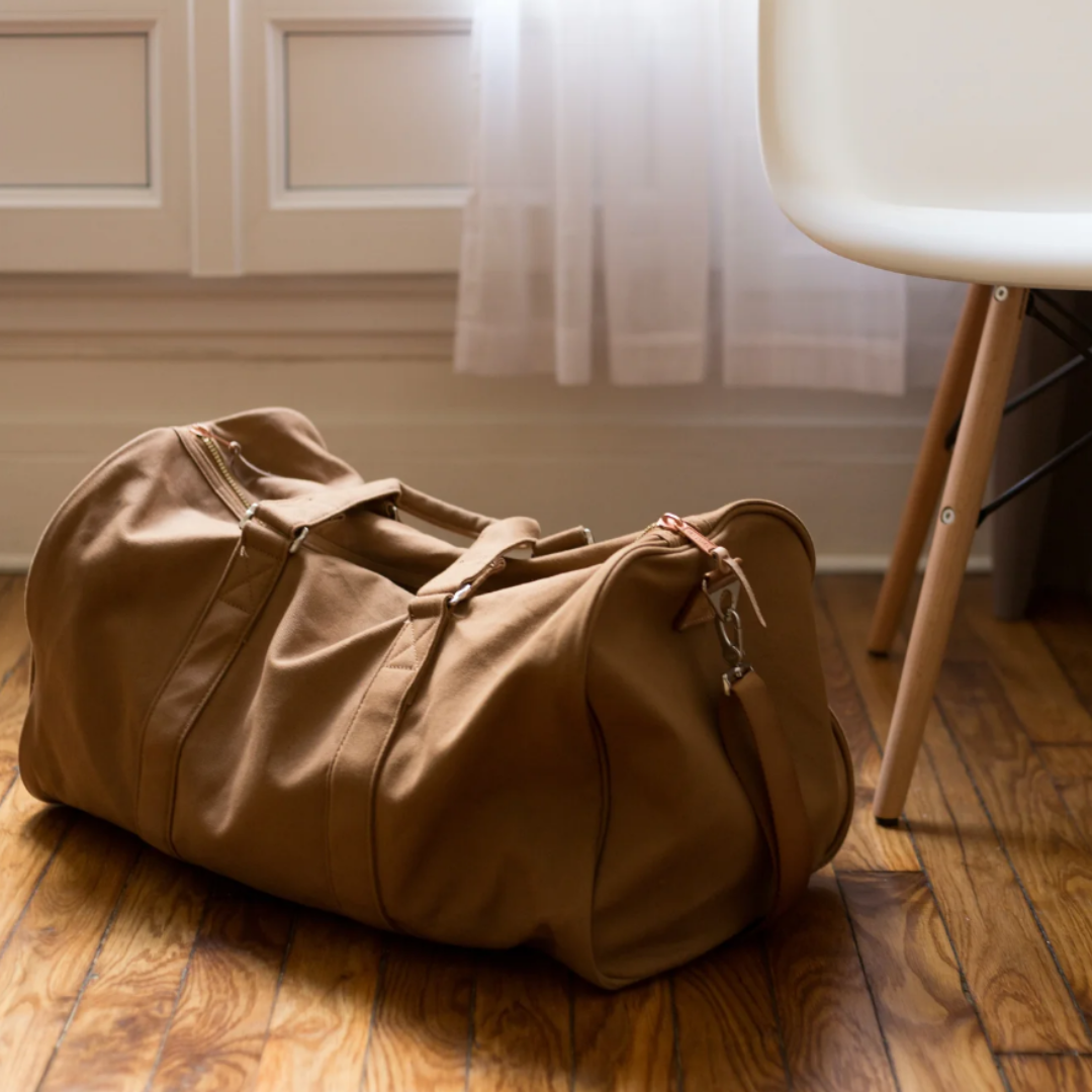 personal bag, luggage, pumping bra