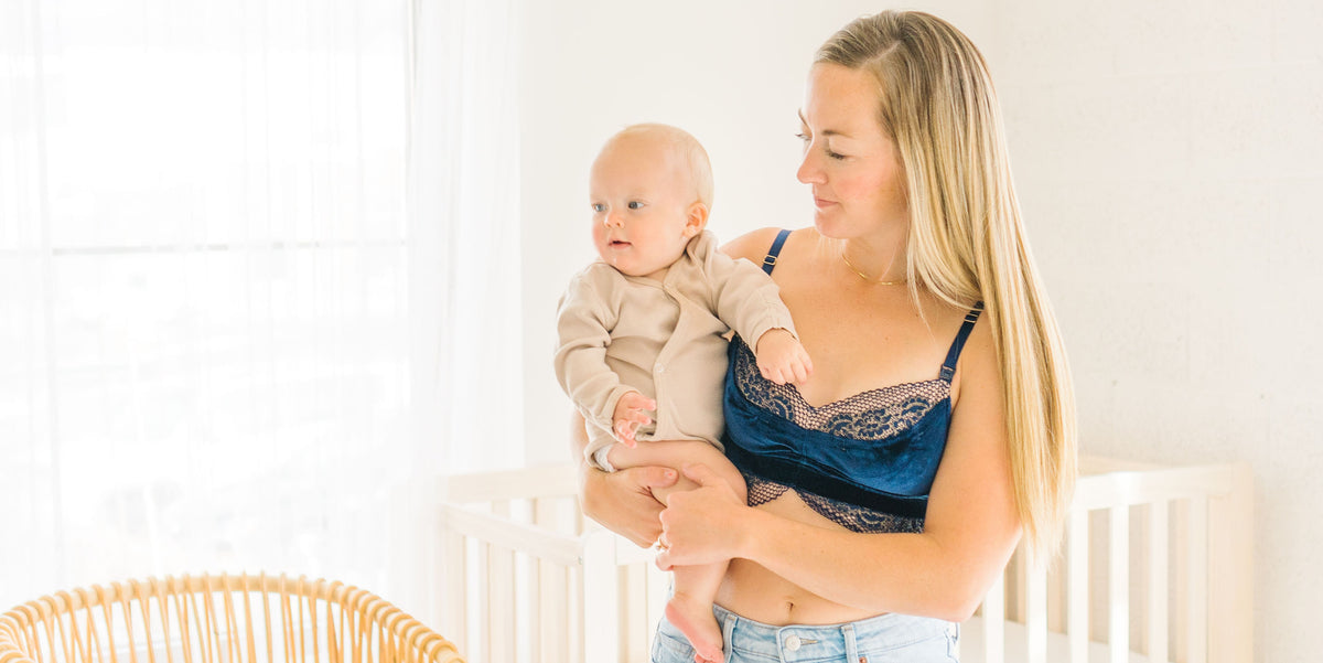 jolie - jolie indigo - jolie luxury - jolie ink pumping bra - pumping bra - mom with baby