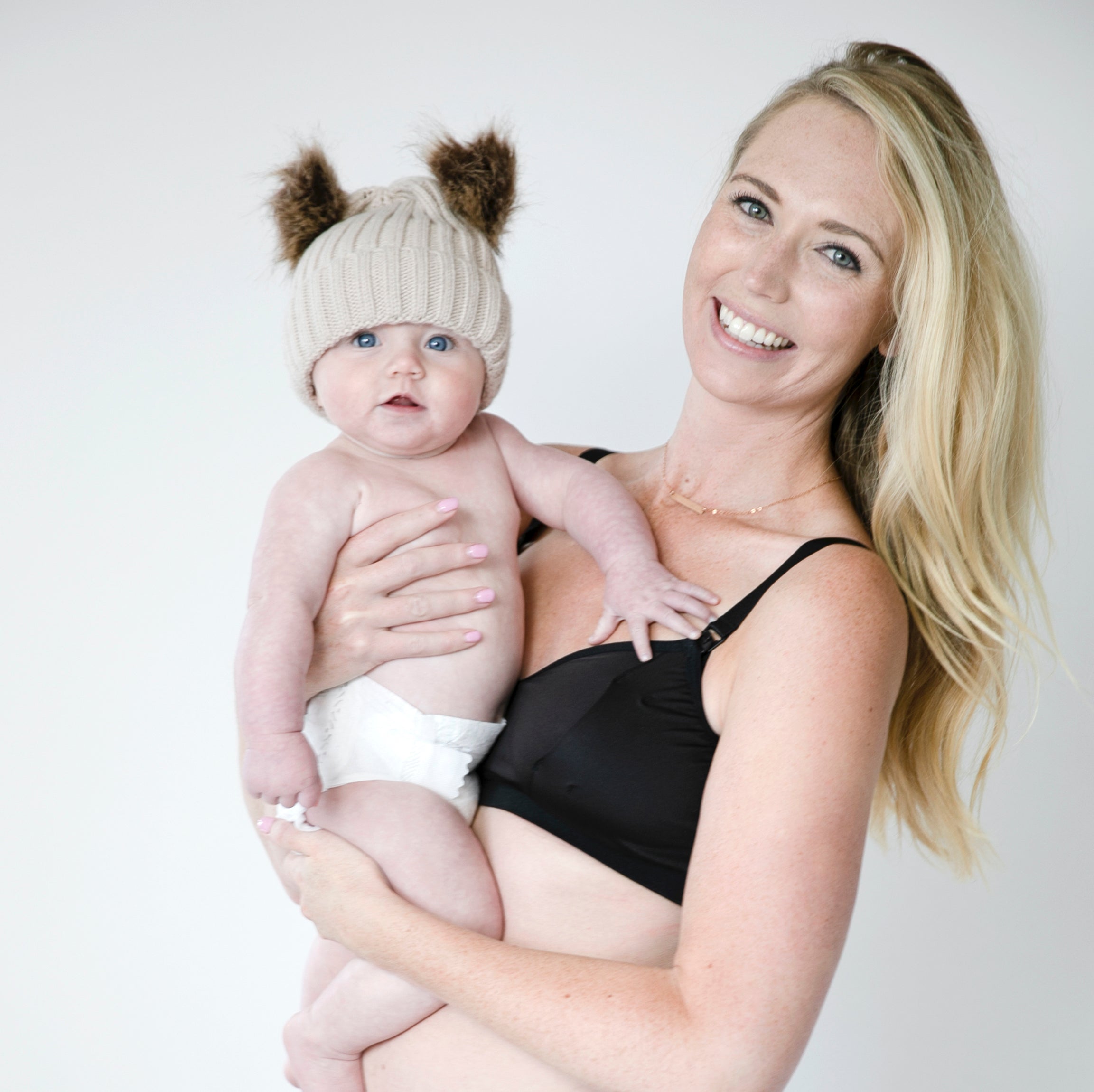 rose black - rose pumping bra - rose black- pumping bra - rose pumping bra black - pumping - mom with baby