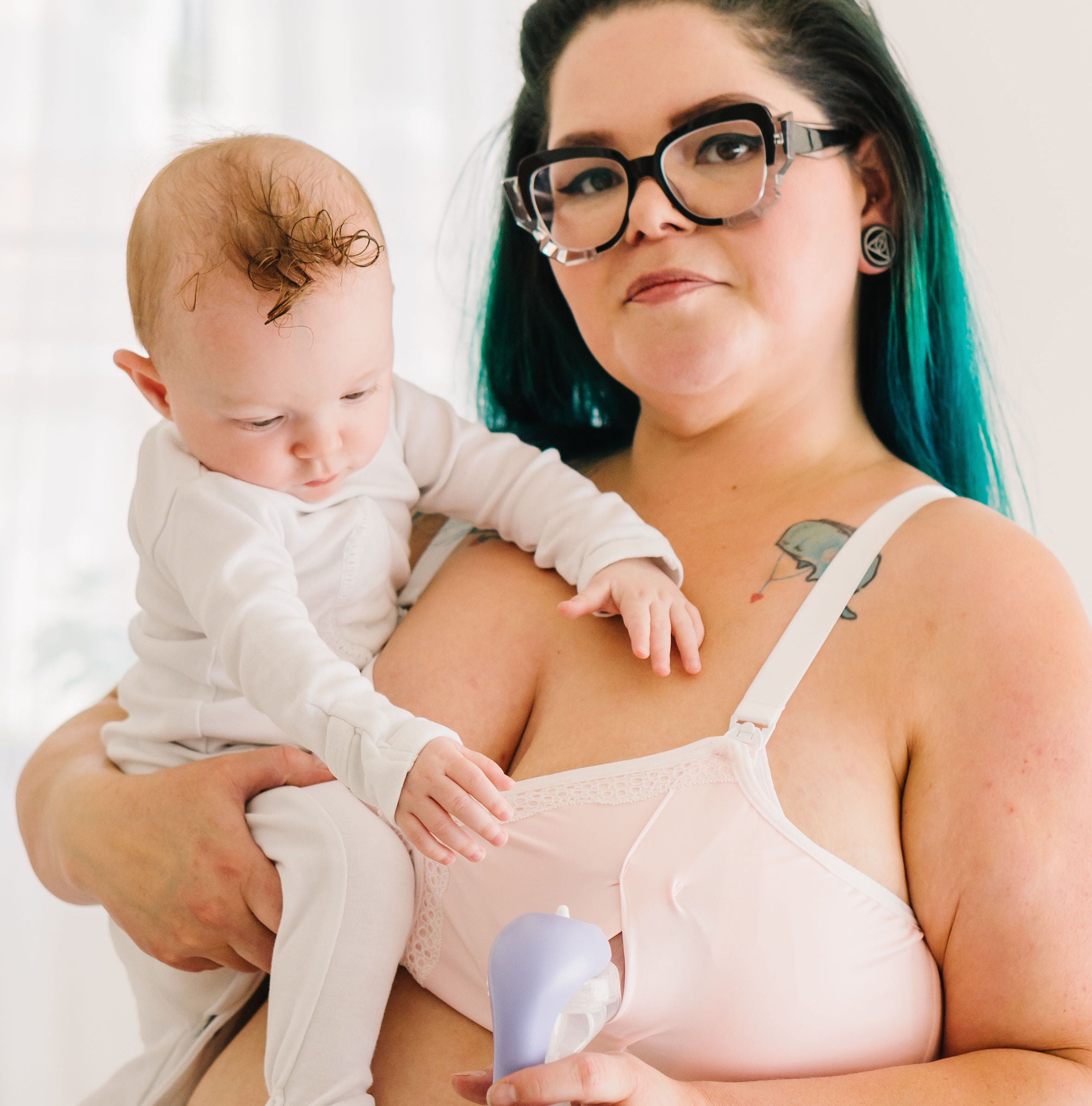 rose plus - rose pumping bra - milkful - rose blush- pumping bra - rose pumping bra blush - pumping - mom with baby